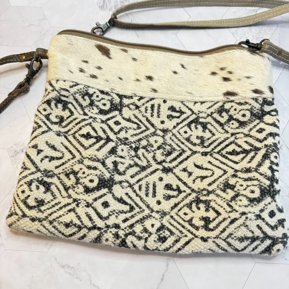 Myra Cowhide Aztec Crossbody Bag Canvas Leather Accent Western Boho Cowgirl EUC